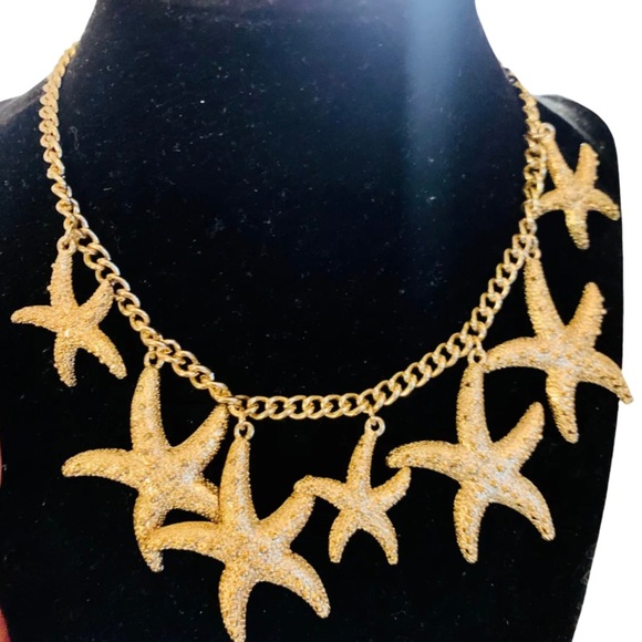 Jewelry - Starfish Necklace